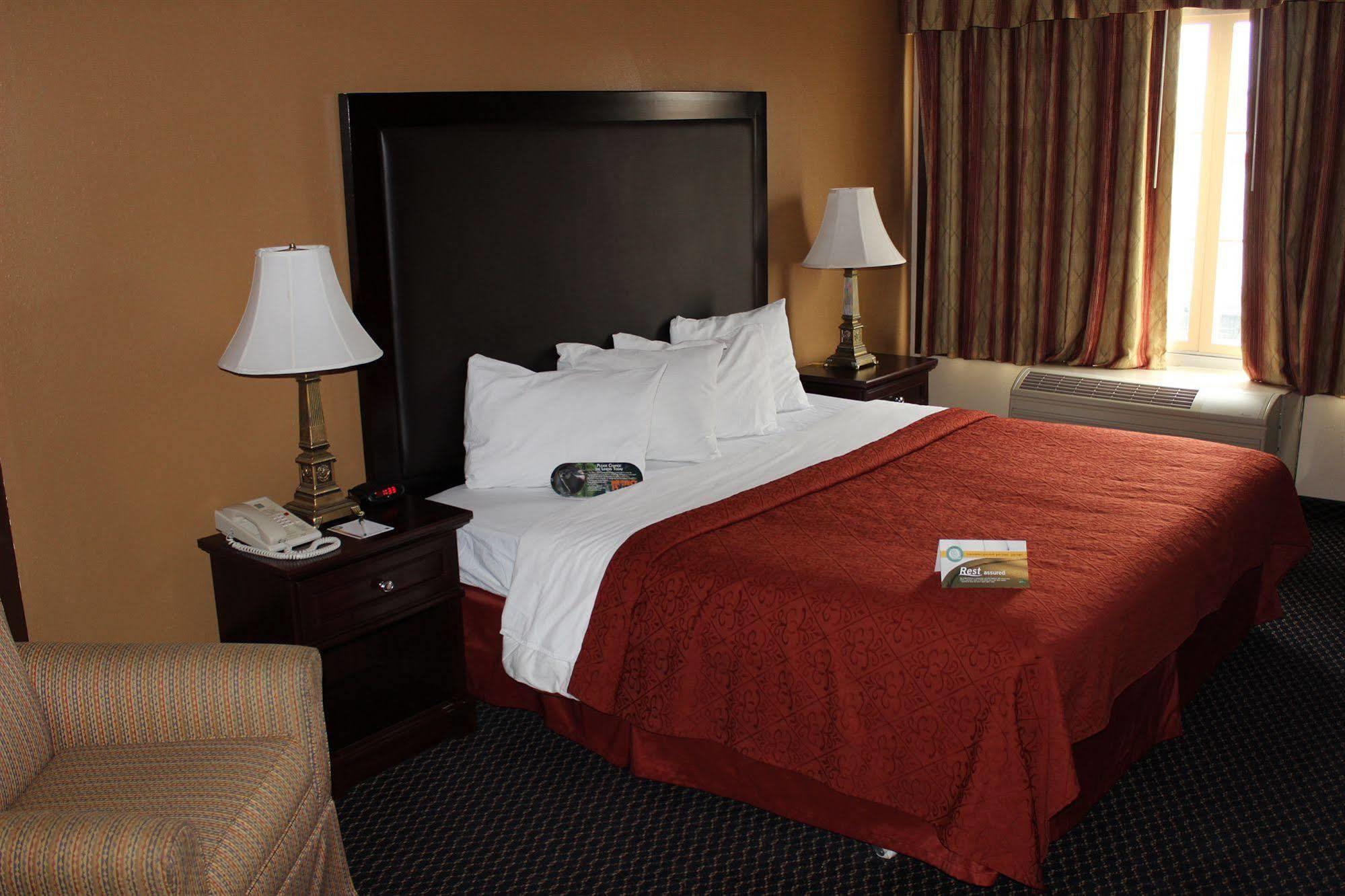 Americinn By Wyndham Cedar Rapids North Exterior photo