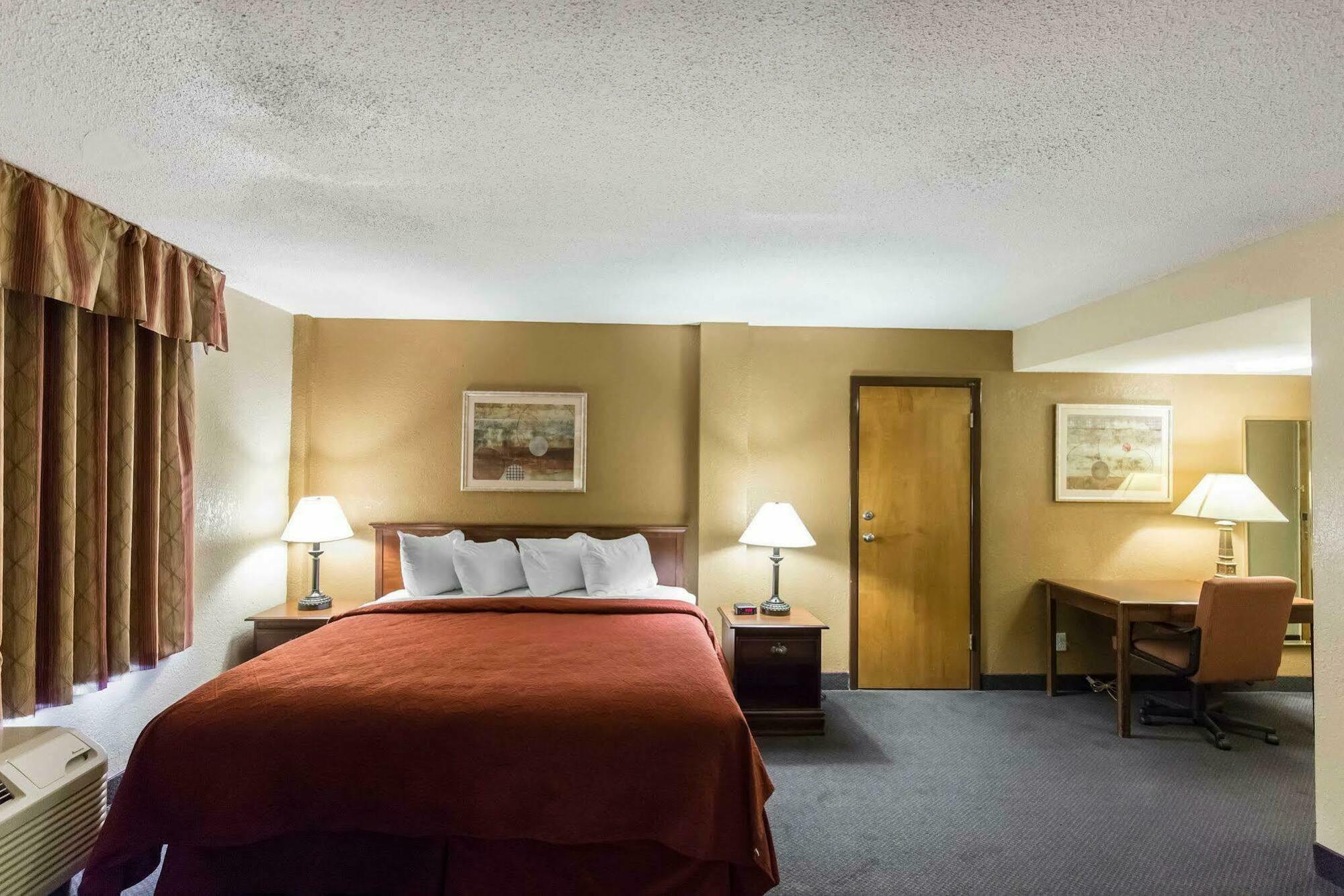 Americinn By Wyndham Cedar Rapids North Exterior photo